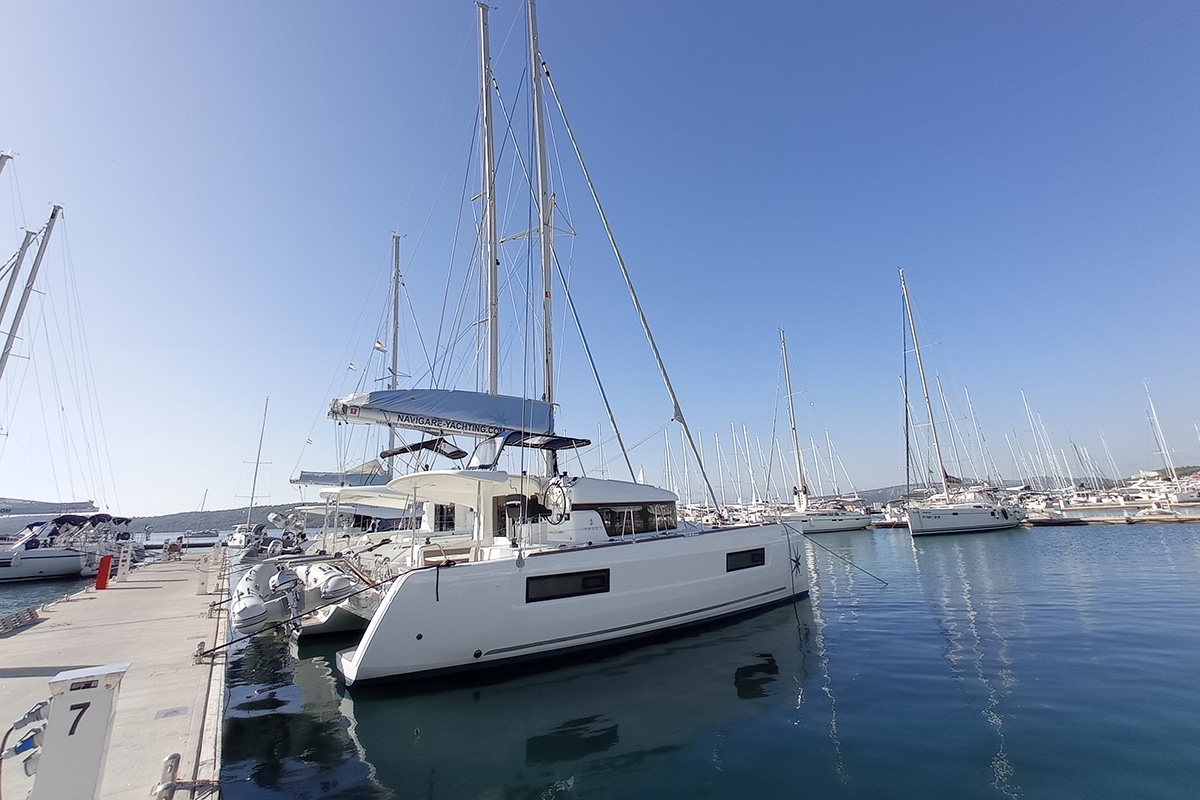 Photo #5 - Lagoon 40 - 4 + 2 cab (Ohana) in Trogir - 29862
