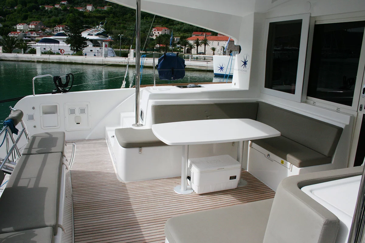 Lagoon 40 - 4 + 2 cab (Wera of Sweden)  - 4
