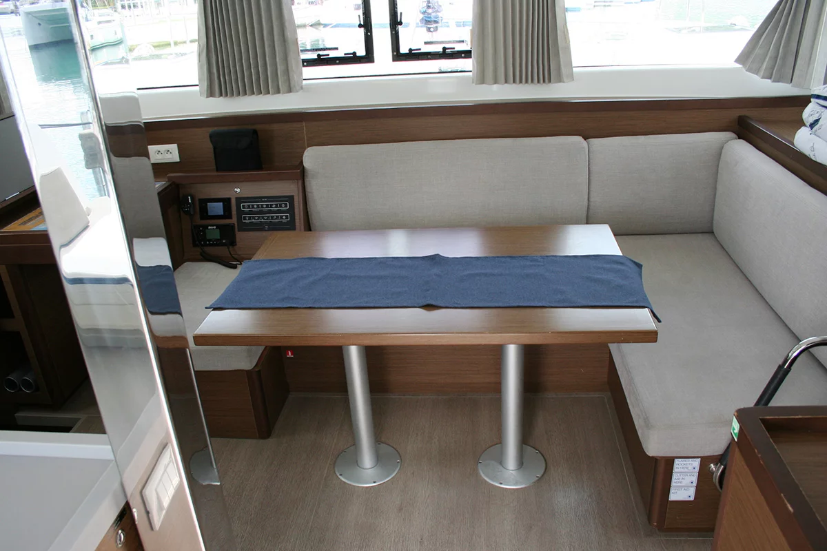 Lagoon 40 - 4 + 2 cab (Wera of Sweden)  - 12