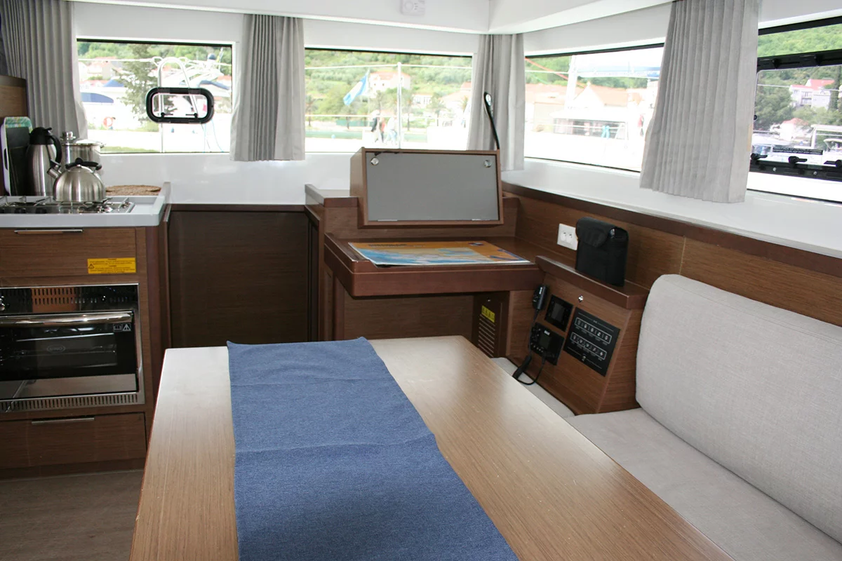 Lagoon 40 - 4 + 2 cab (Wera of Sweden)  - 13