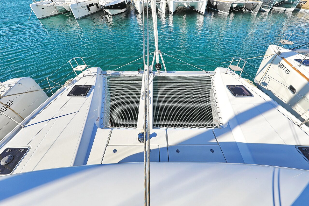 Photo #7 - Lagoon 42 - 4 + 2 cab. (Sea Ya) in Sukosan - 29876