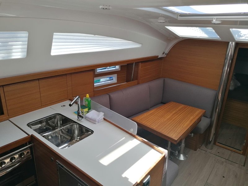 Photo #7 - Elan Impression 40.1 (Top Secret) in Primosten - 29878