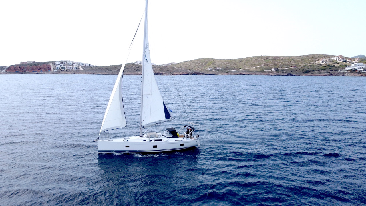 Photo #5 - Hanse 458 (Melusine) in Lavrion - 29904