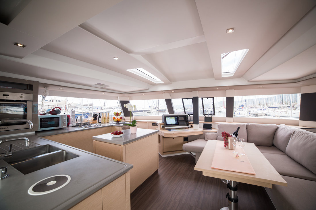Photo #11 - Fountaine Pajot Saba 50 - 6 + 1 cab. (Princess Aphrodite) in Trogir - 29931