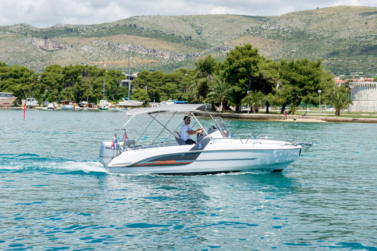 Photo #15 - Beneteau Flyer 6.6 Space Deck (Benetau Flyer 6.6 Space Deck) en Trogir - 29934