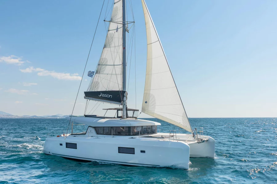 Lagoon 42 - 4 + 2 cab. (Aria)  - 6