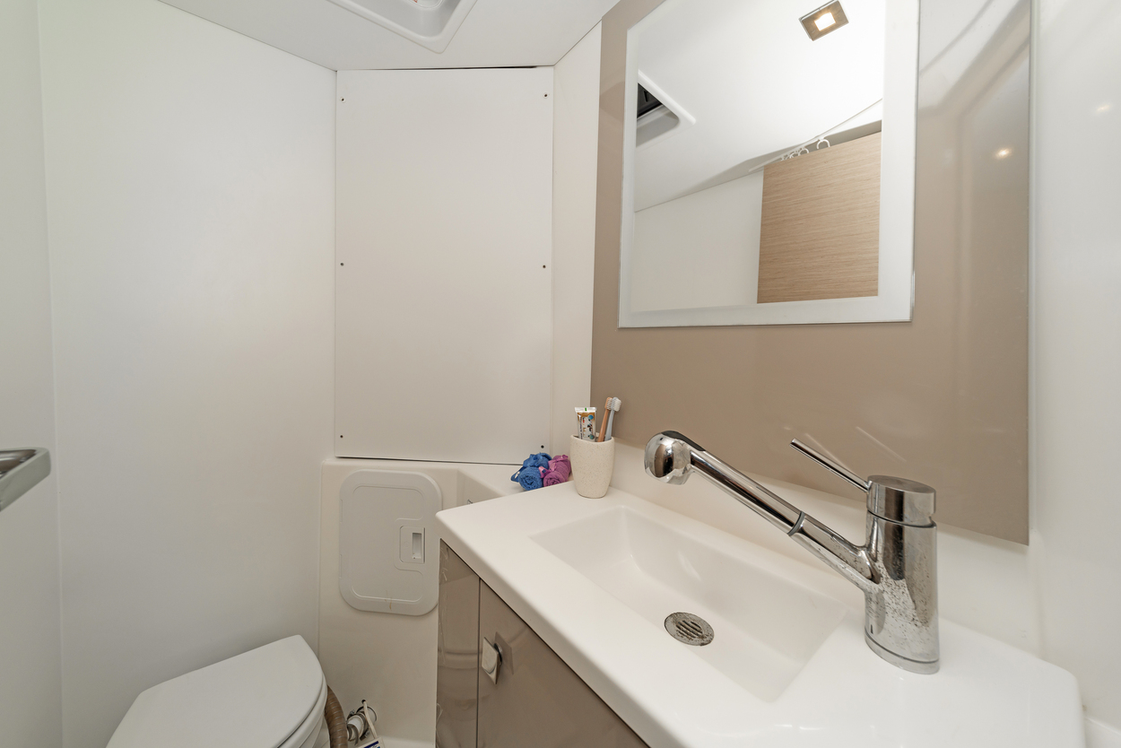 Photo #19 - Fountaine Pajot Lucia 40 - 4 cab. (E.S. II) in Lefkada - 29940