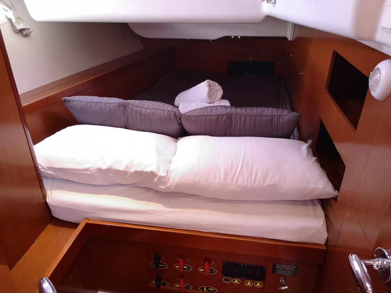Photo #19 - Oceanis 50 - 5 + 1 cab. (Thano) en Atenas - 29961