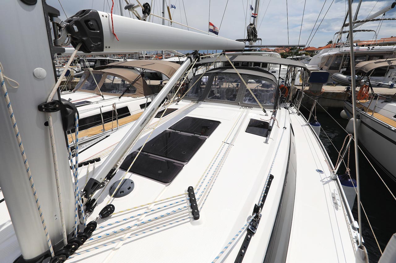 Photo #6 - Bavaria Cruiser 37 - 3 cab. (Westa) en Biograd - 30004