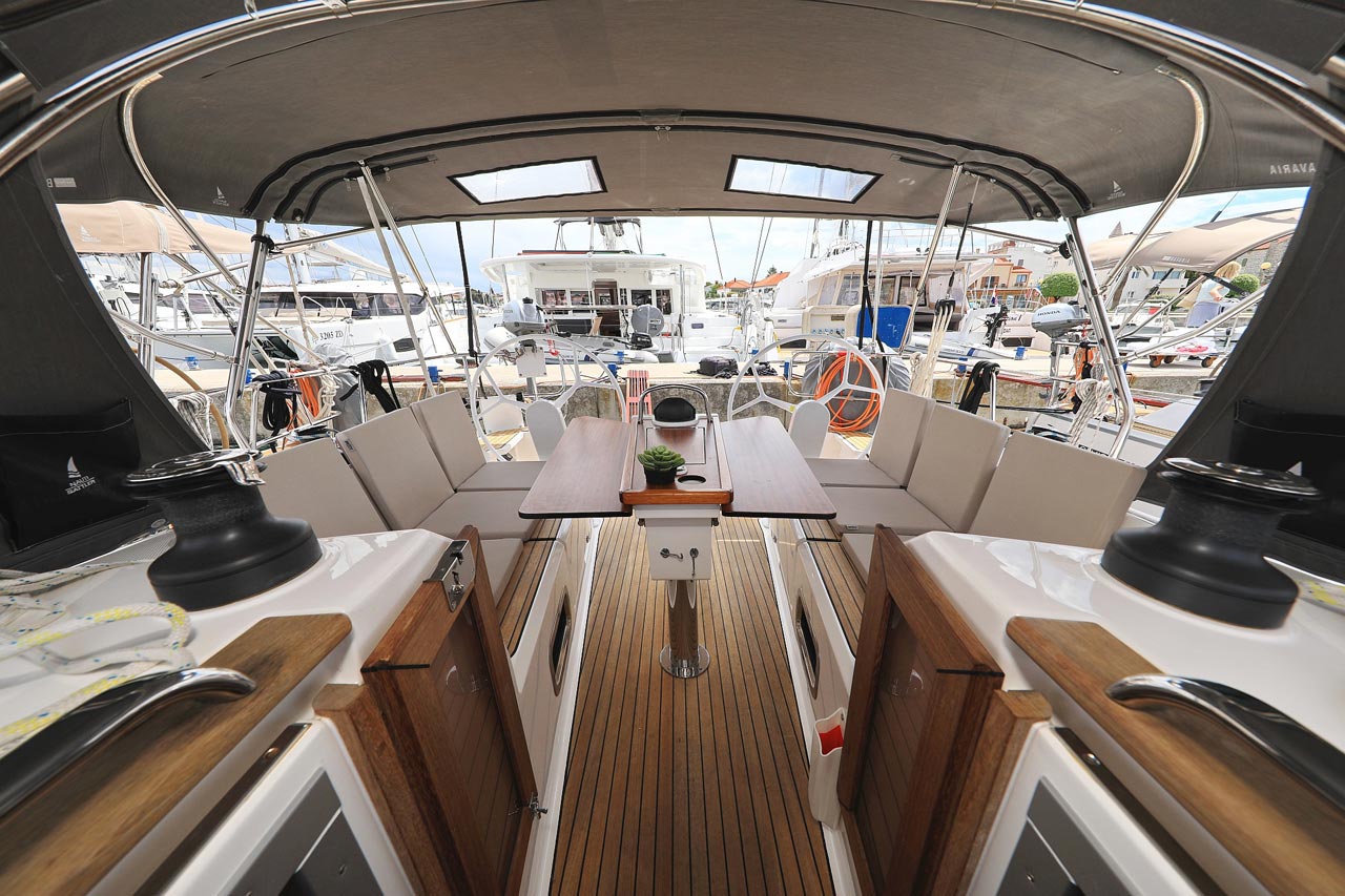 Photo #10 - Bavaria Cruiser 37 - 3 cab. (Westa) en Biograd - 30004