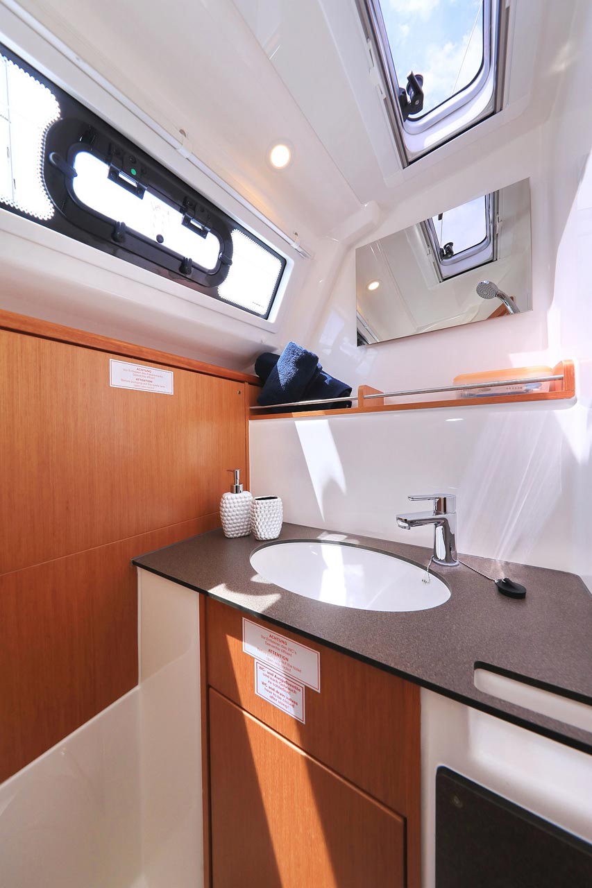 Photo #26 - Bavaria Cruiser 37 - 3 cab. (Westa) en Biograd - 30004