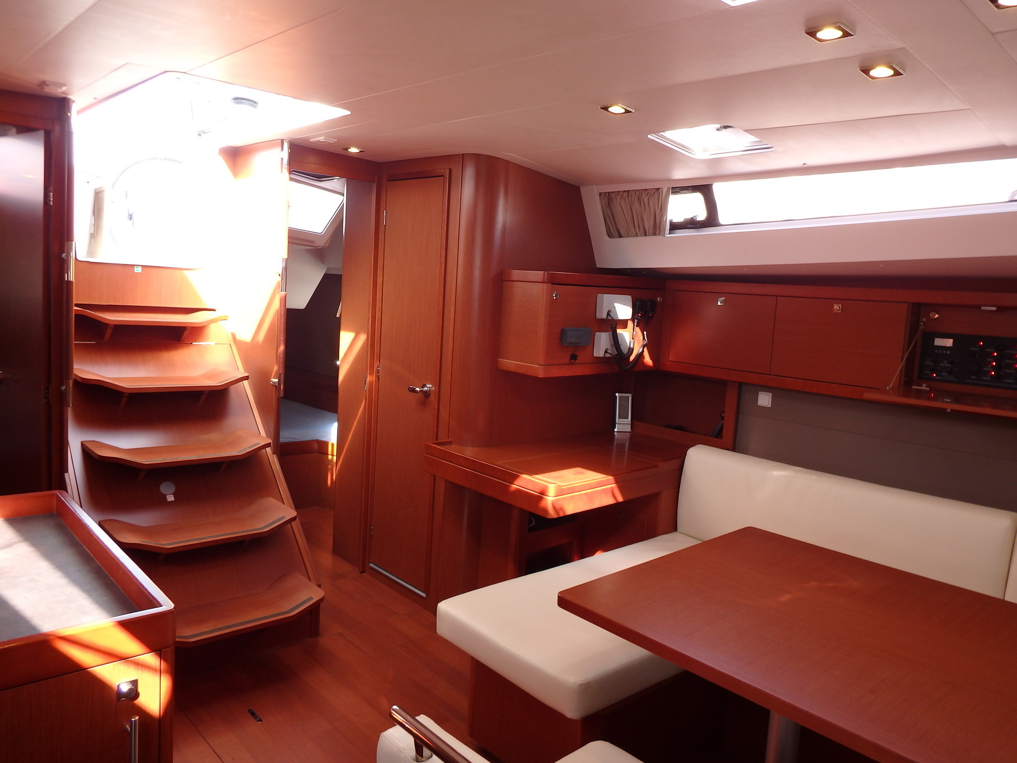 Photo #7 - Oceanis 48 - 5 cab. (Joy) in Lefkada - 30006