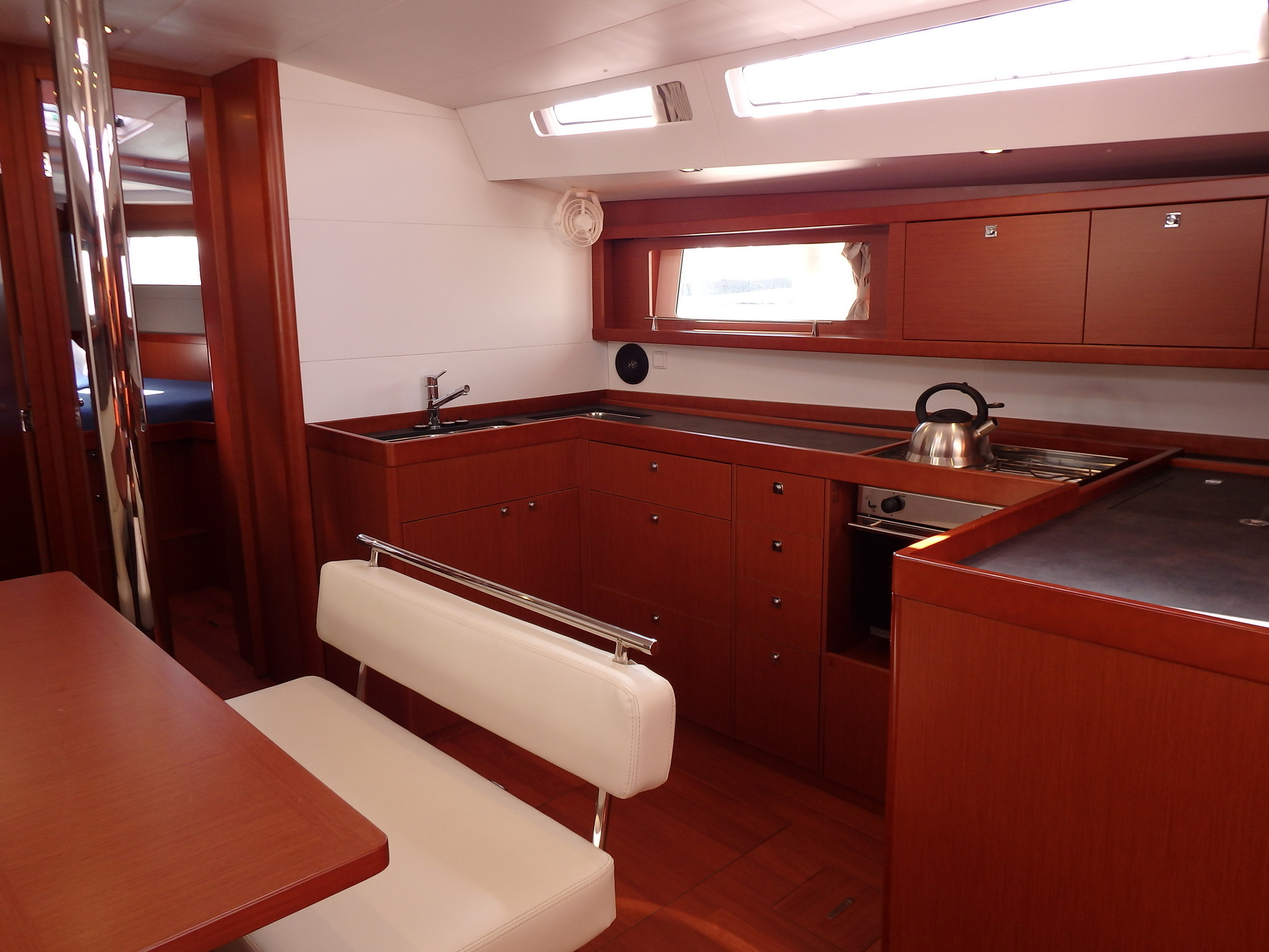 Photo #8 - Oceanis 48 - 5 cab. (Joy) in Lefkada - 30006