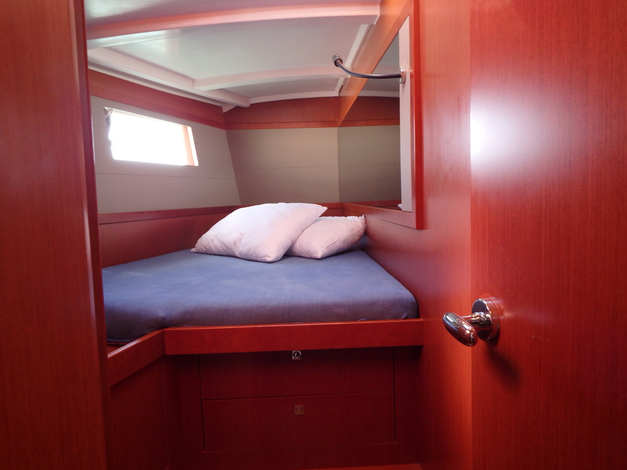 Photo #9 - Oceanis 48 - 5 cab. (Joy) in Lefkada - 30006