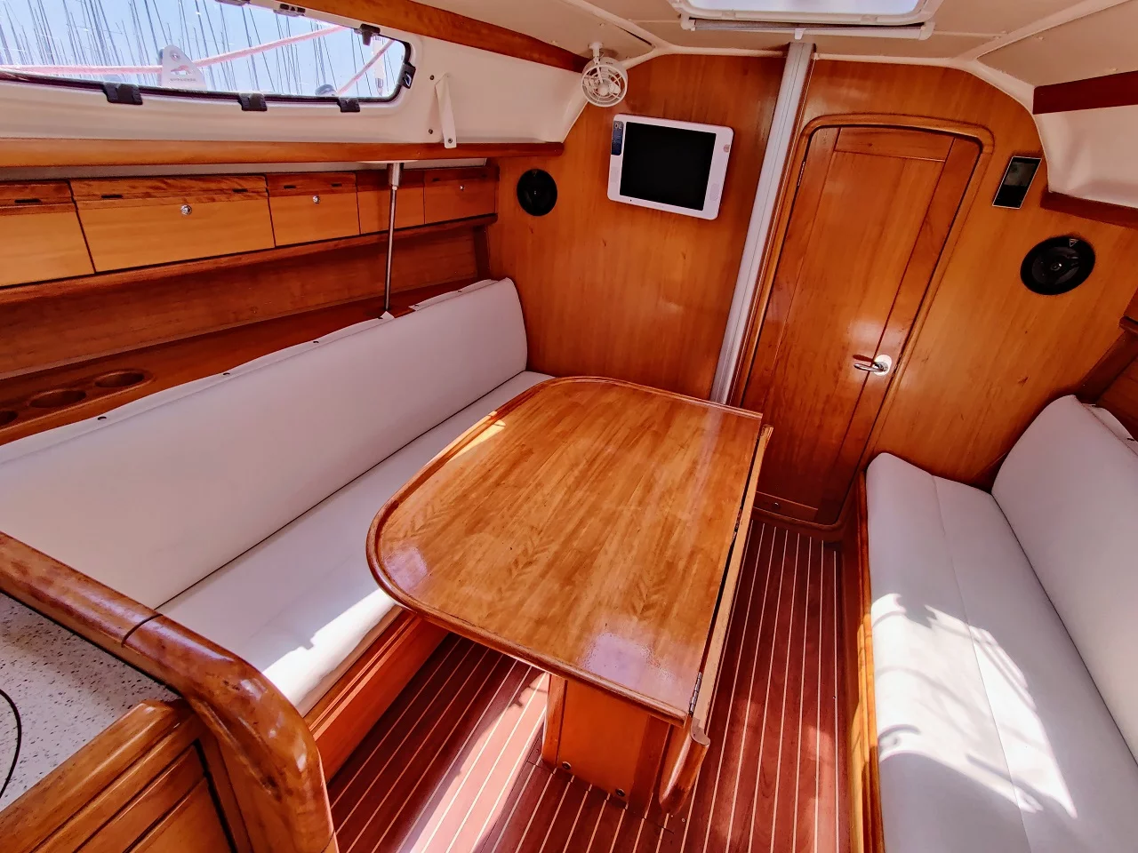 Bavaria 31 Cruiser (Achi)  - 6