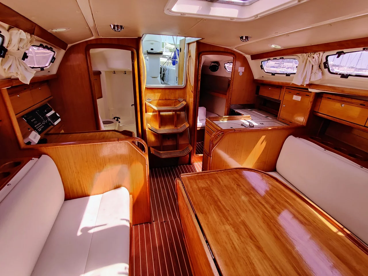 Bavaria 31 Cruiser (Achi)  - 8