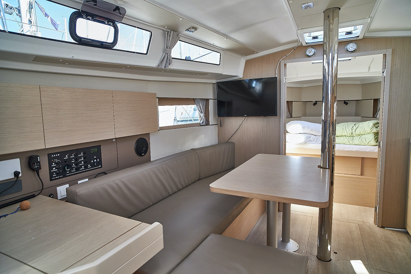 Photo #7 - Oceanis 38.1 (La Rose) en Biograd - 30019