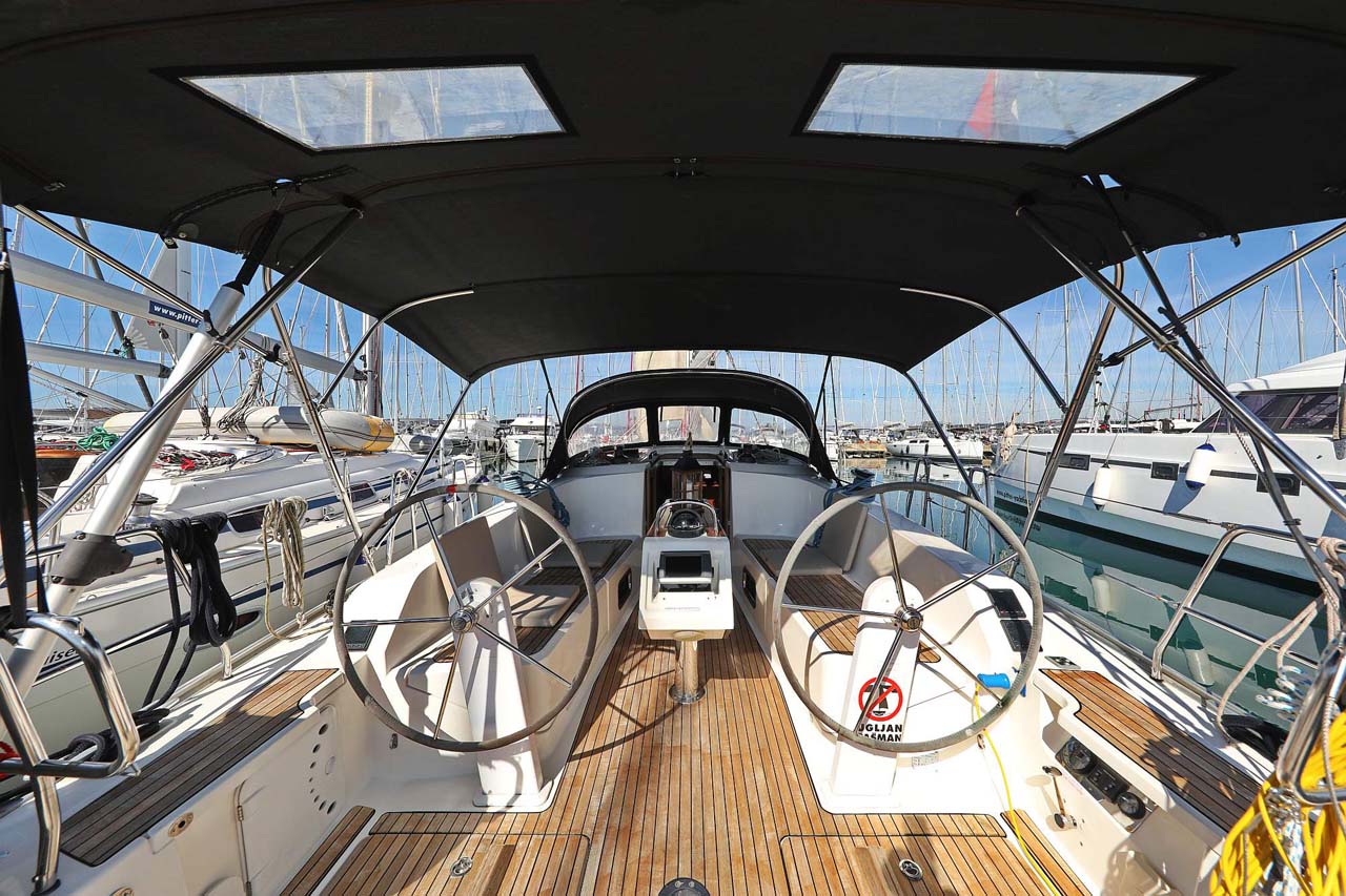 Photo #7 - Bavaria Cruiser 41 - 3 cab. (Kirka) en Biograd - 30022
