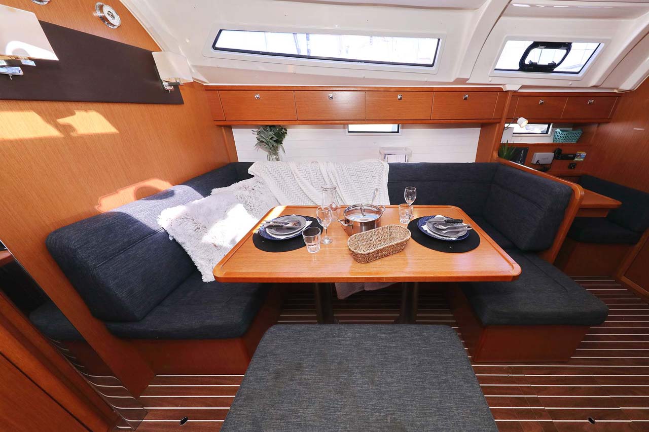Photo #13 - Bavaria Cruiser 41 - 3 cab. (Kirka) en Biograd - 30022