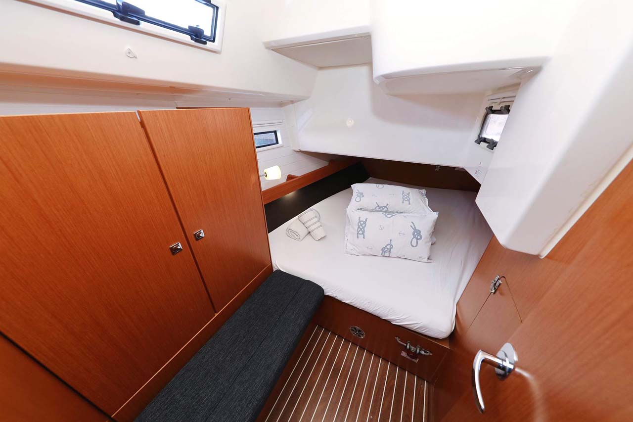 Photo #22 - Bavaria Cruiser 41 - 3 cab. (Kirka) en Biograd - 30022