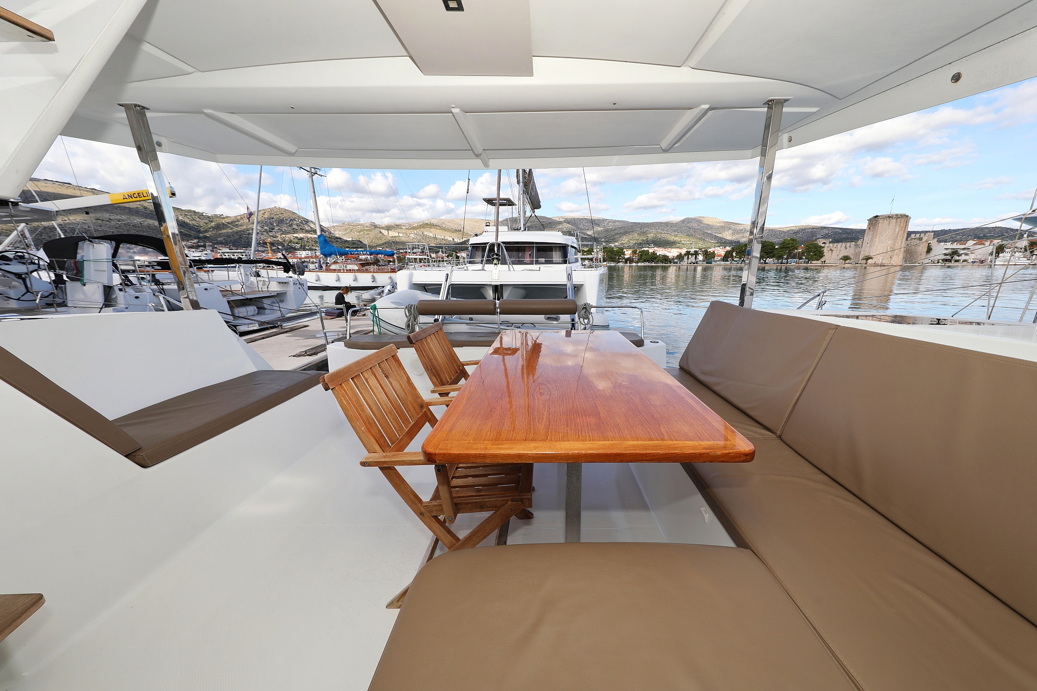 Photo #8 - Fountaine Pajot Lucia 40 - 4 cab. (Why Not) in Trogir - 30047