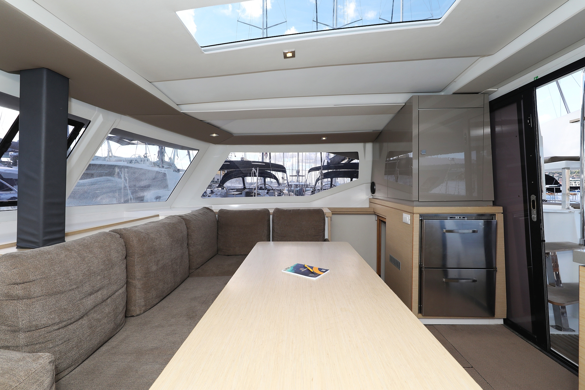 Photo #16 - Fountaine Pajot Lucia 40 - 4 cab. (Why Not) in Trogir - 30047