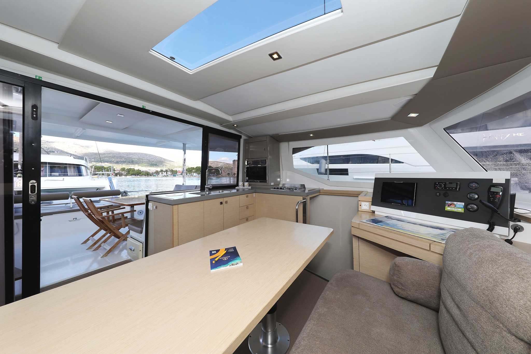 Photo #17 - Fountaine Pajot Lucia 40 - 4 cab. (Why Not) in Trogir - 30047