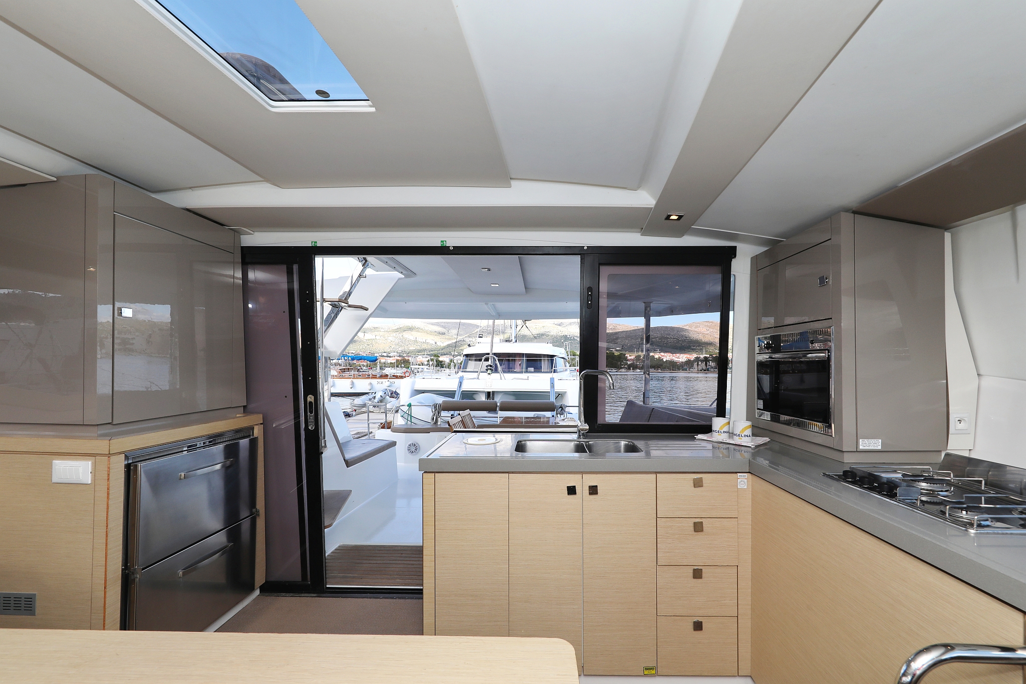 Photo #20 - Fountaine Pajot Lucia 40 - 4 cab. (Why Not) in Trogir - 30047