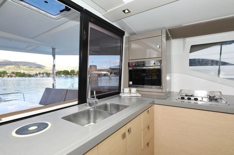 Fountaine Pajot Lucia 40 (Why Not)  - 38