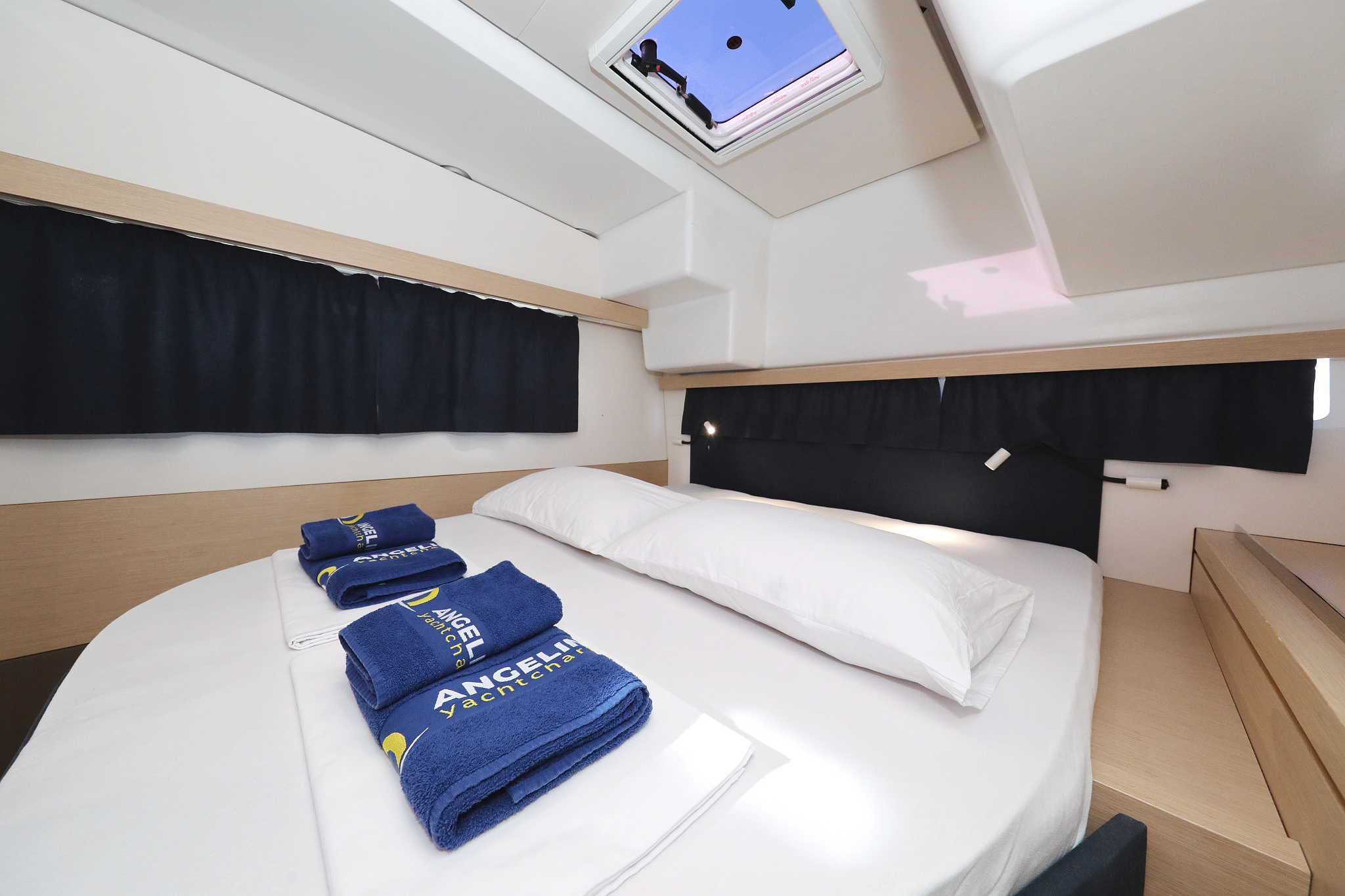 Photo #25 - Fountaine Pajot Lucia 40 - 4 cab. (Why Not) in Trogir - 30047