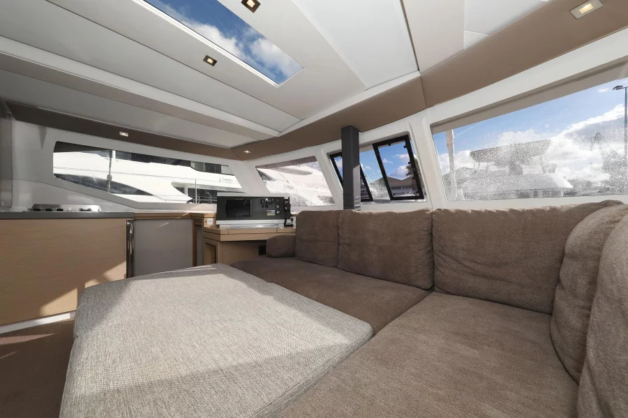 Fountaine Pajot Lucia 40 (Why Not)  - 44