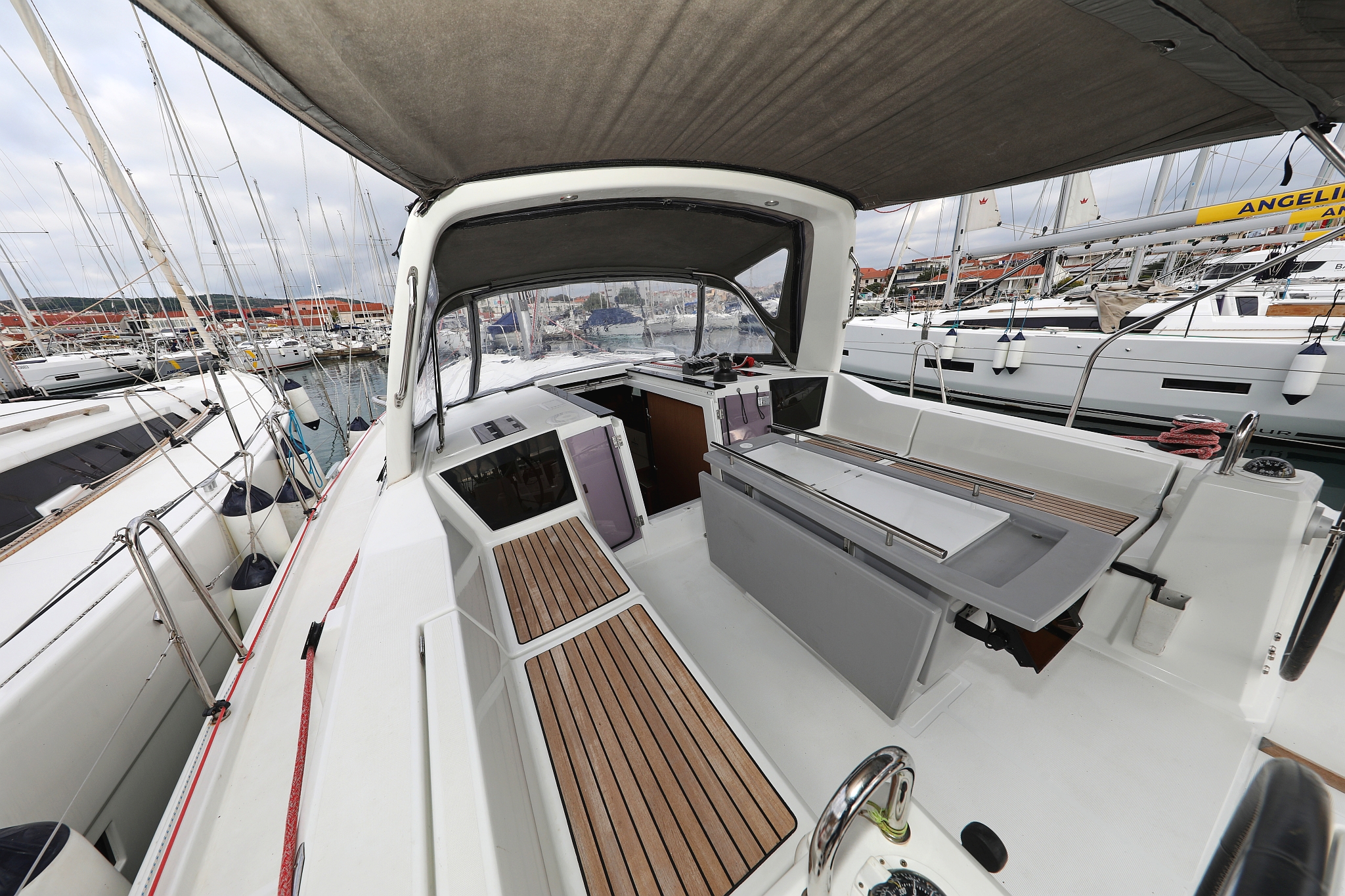 Photo #7 - Oceanis 41.1 (Dream Course) in Vodice - 30048
