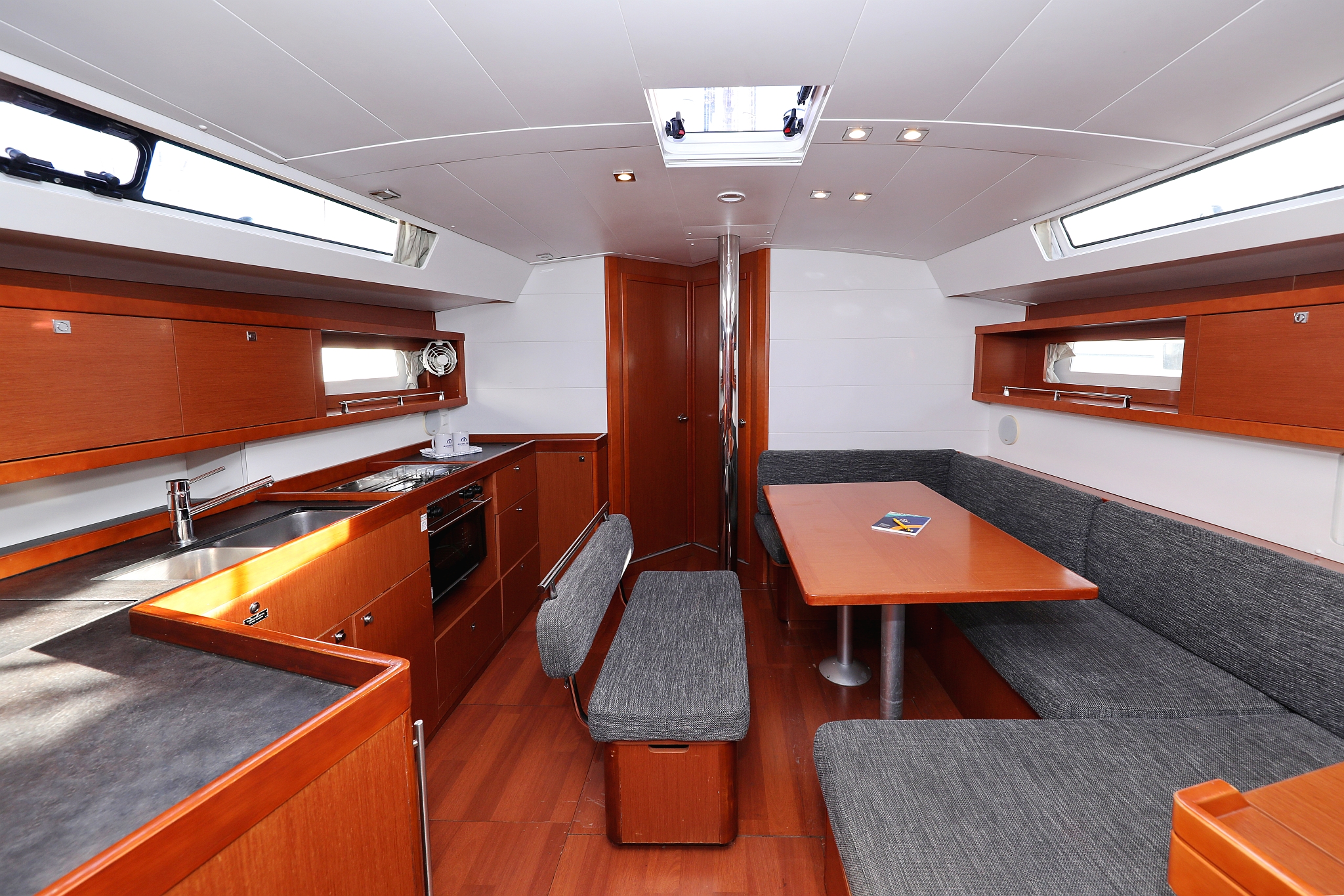 Photo #19 - Oceanis 45 - 4 cab. (Melanie) in Trogir - 30049
