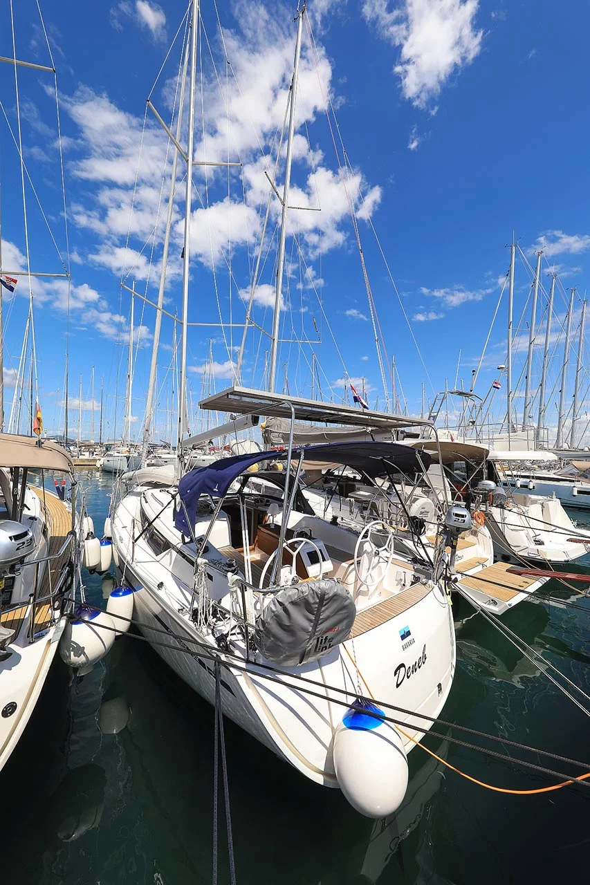 Bavaria Cruiser 34 (Deneb)  - 3