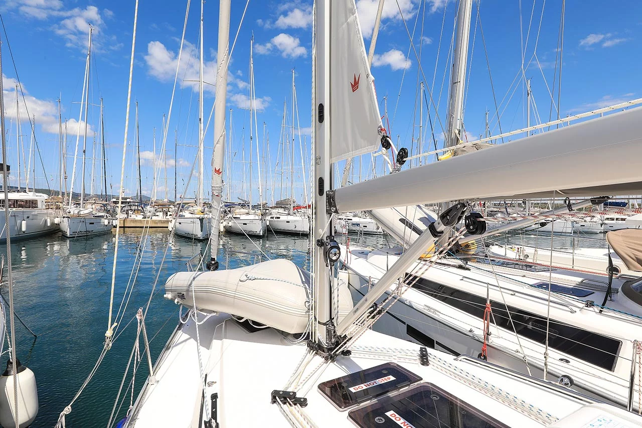 Bavaria Cruiser 34 (Deneb)  - 4