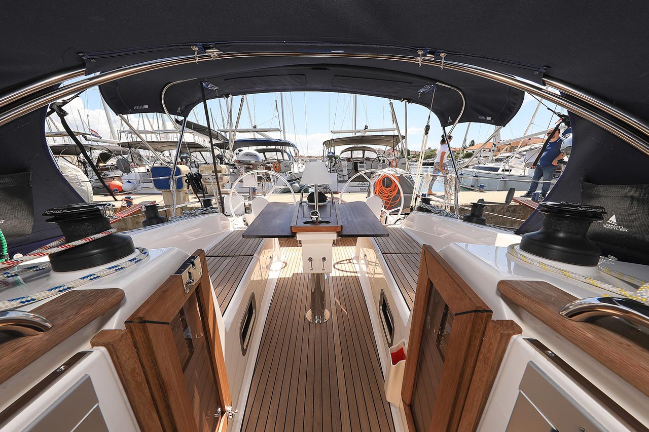 Photo #10 - Bavaria Cruiser 34 (Deneb) in Murter - 30069