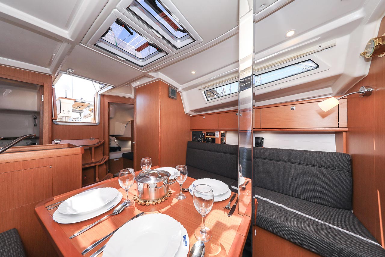 Photo #14 - Bavaria Cruiser 34 (Deneb) in Murter - 30069