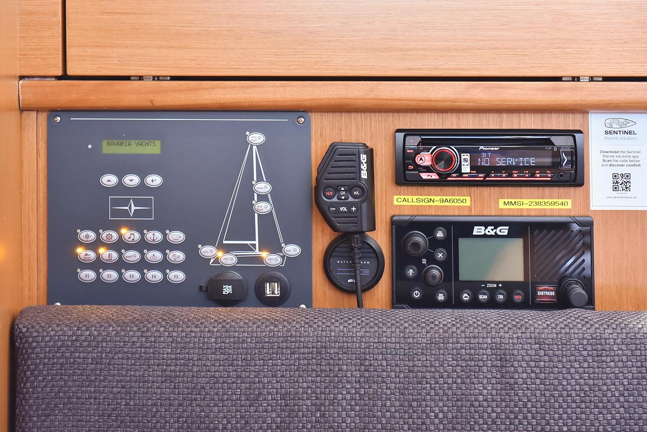 Photo #19 - Bavaria Cruiser 34 (Deneb) in Murter - 30069
