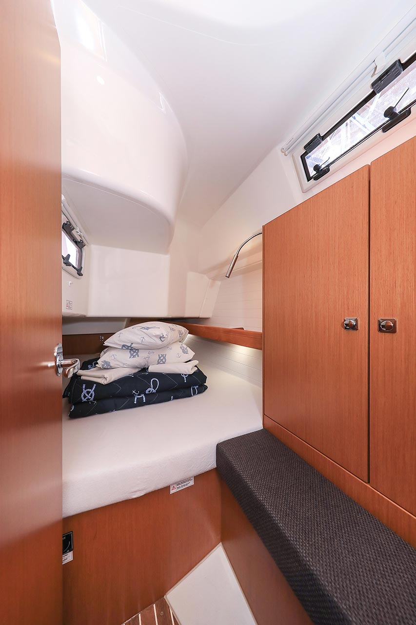 Photo #22 - Bavaria Cruiser 34 (Deneb) in Murter - 30069