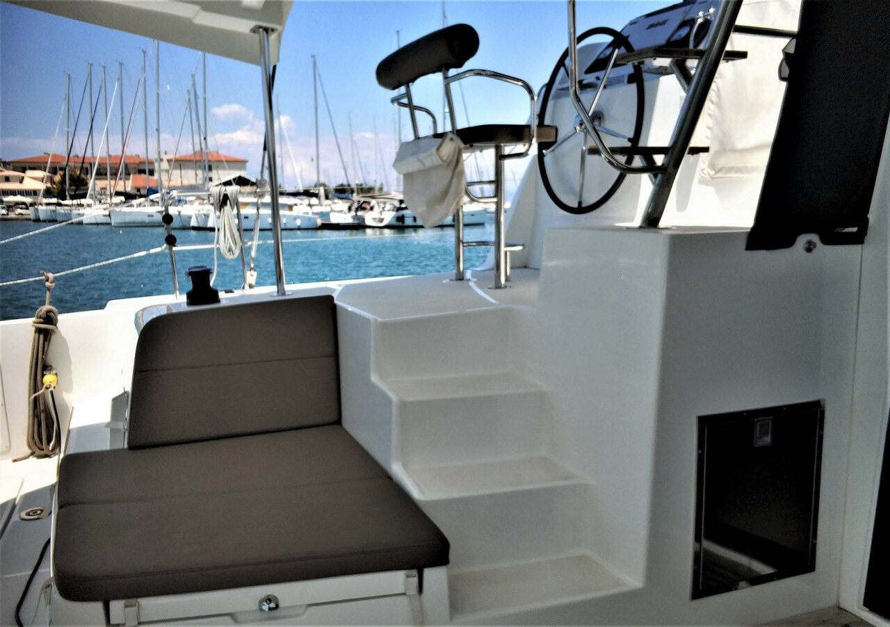 Photo #14 - Lagoon 42 - 4 + 2 cab. (Niki) in Lavrion - 30101