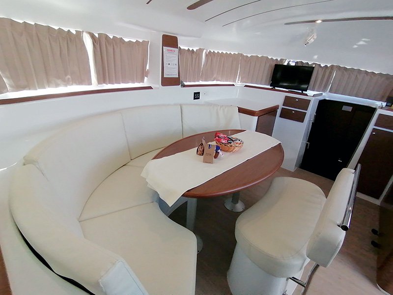 Photo #13 - Lagoon 380 - 4 + 2 cab. (Grey Pearl) in Sibenik - 30111