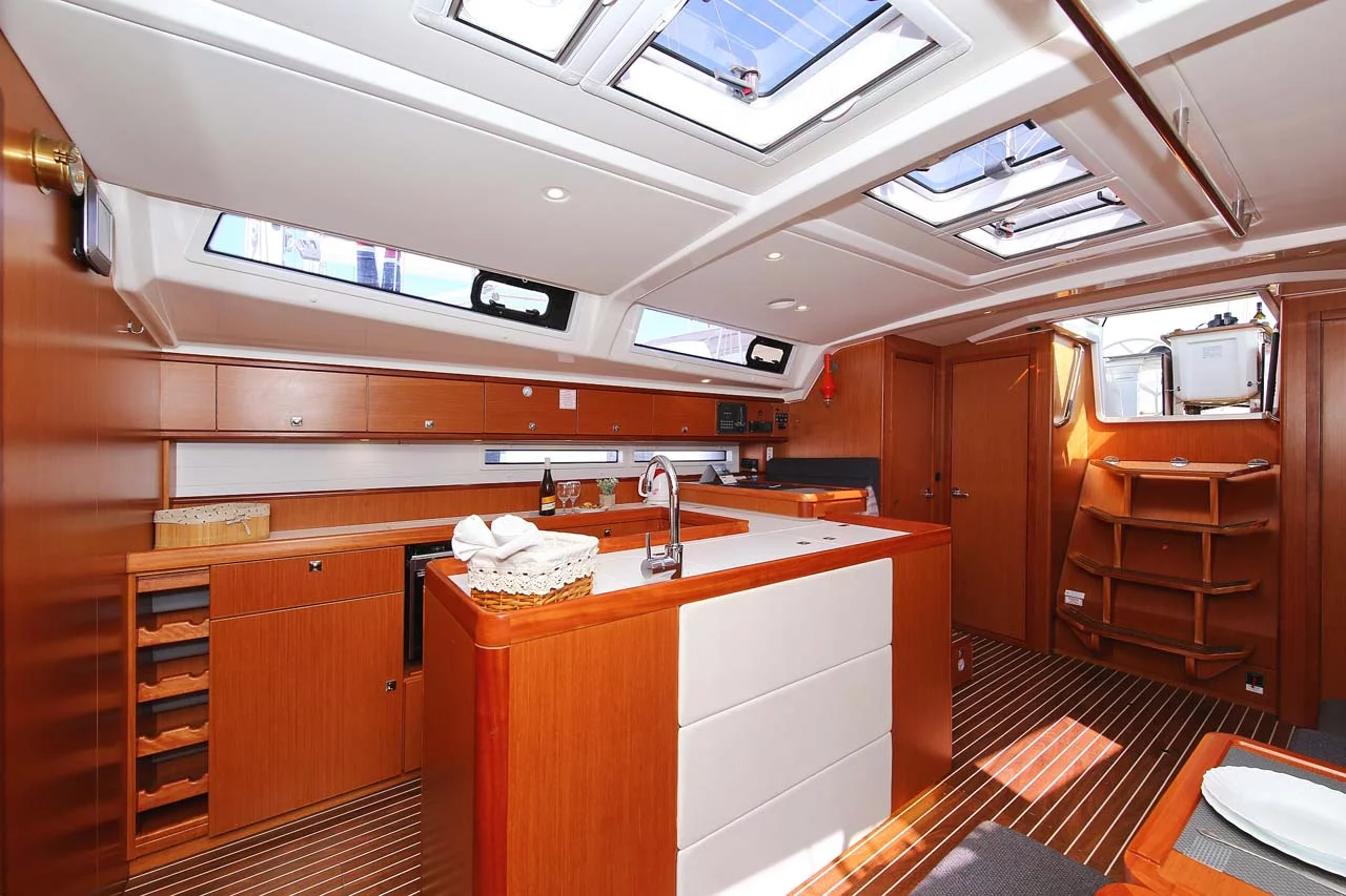 Bavaria Cruiser 56 - 5 + 1 cab. (El Karinjo)  - 12