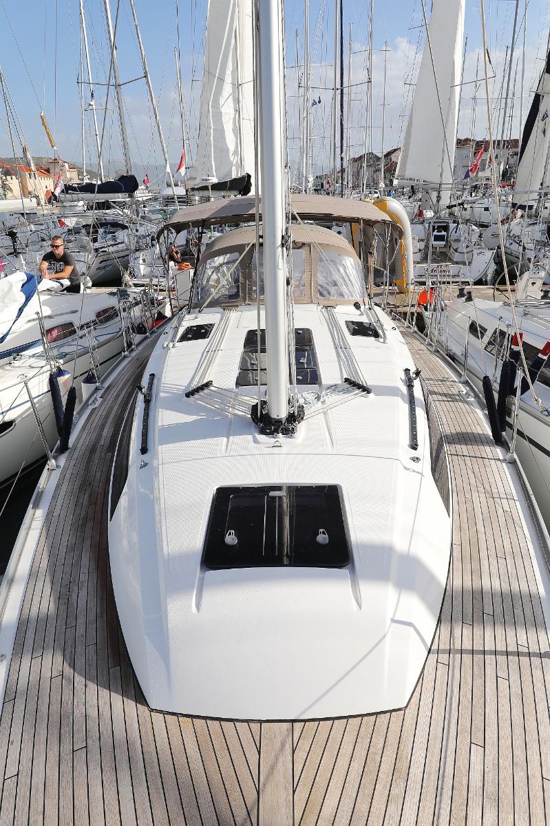 Photo #13 - Bavaria Cruiser 37 - 3 cab. (Vera) en Murter - 30150