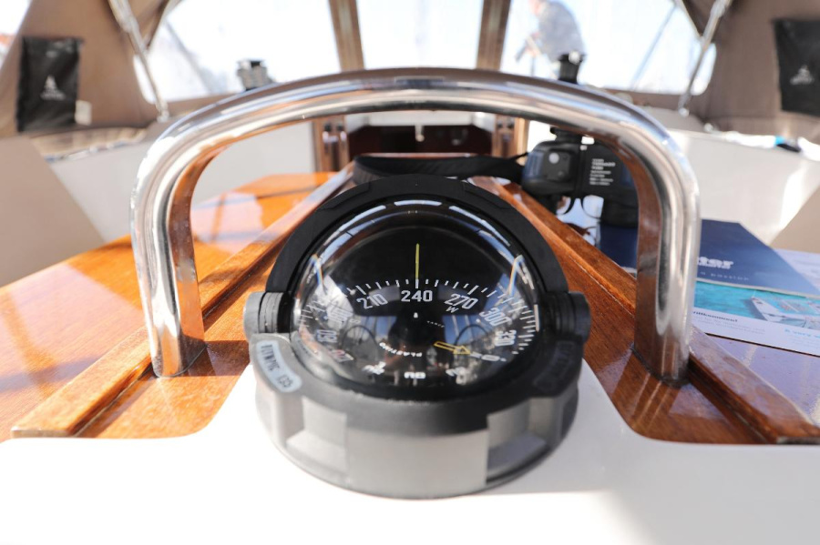 Photo #16 - Bavaria Cruiser 37 - 3 cab. (Vera) en Murter - 30150