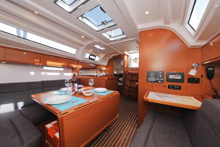 Photo #25 - Bavaria Cruiser 37 - 3 cab. (Vera) en Murter - 30150