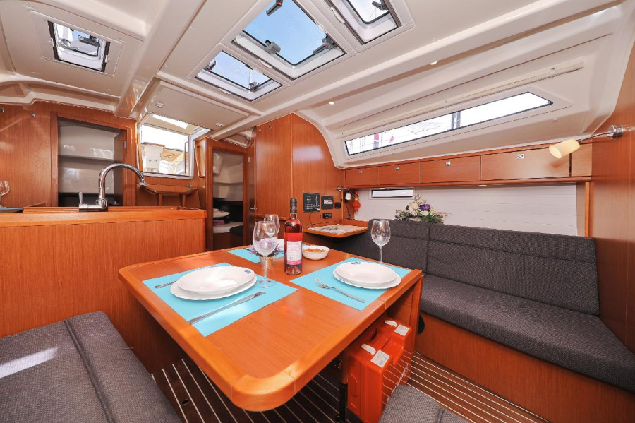 Photo #27 - Bavaria Cruiser 37 - 3 cab. (Vera) en Murter - 30150