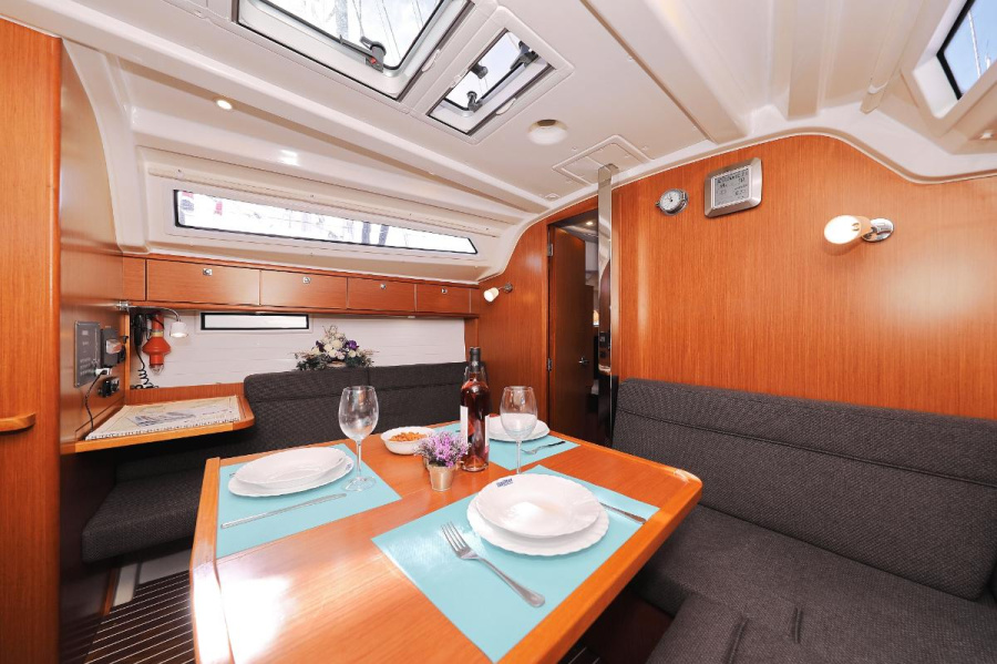Photo #28 - Bavaria Cruiser 37 - 3 cab. (Vera) en Murter - 30150