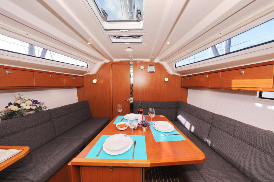 Photo #30 - Bavaria Cruiser 37 - 3 cab. (Vera) en Murter - 30150