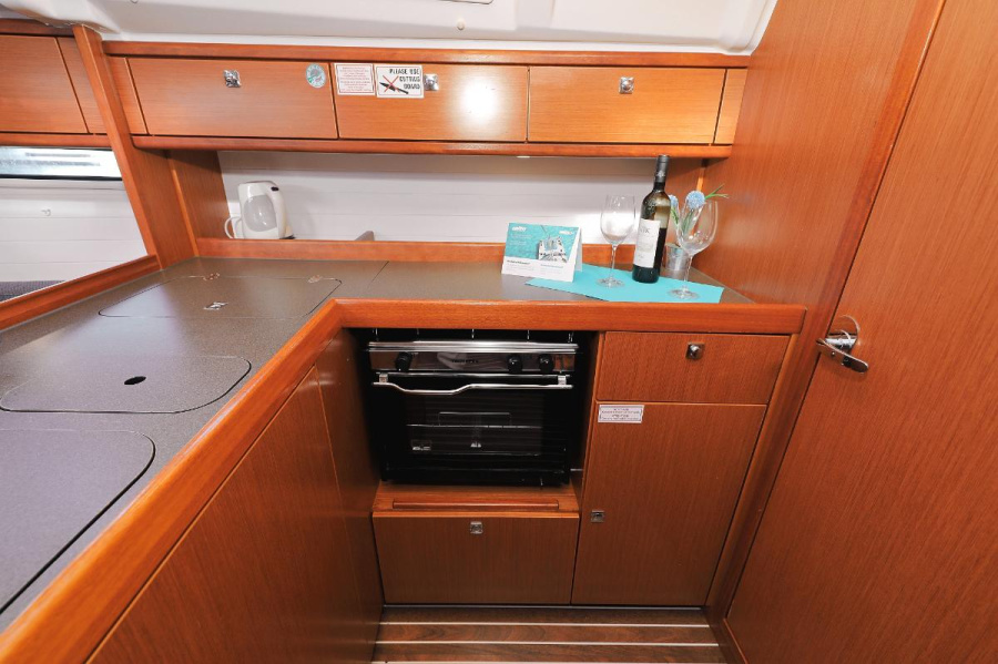 Photo #33 - Bavaria Cruiser 37 - 3 cab. (Vera) en Murter - 30150
