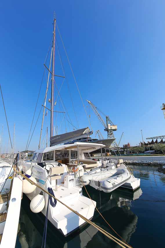 Photo #3 - Nautitech 40 Open - 4 + 2 cab. (Rosa) in Trogir - 30152